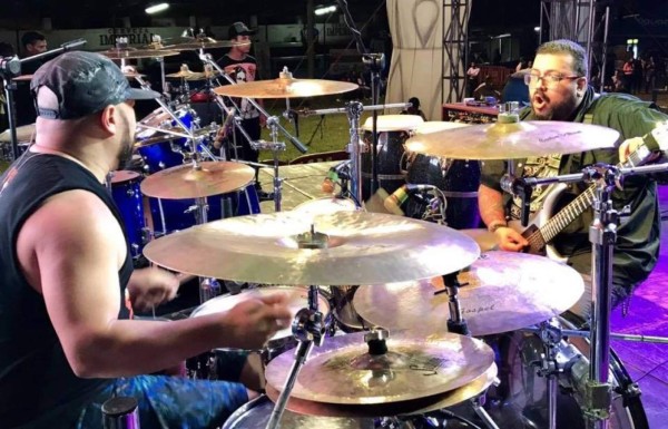 La banda hondureña 'Dúo los Tres' lanzará su primer disco