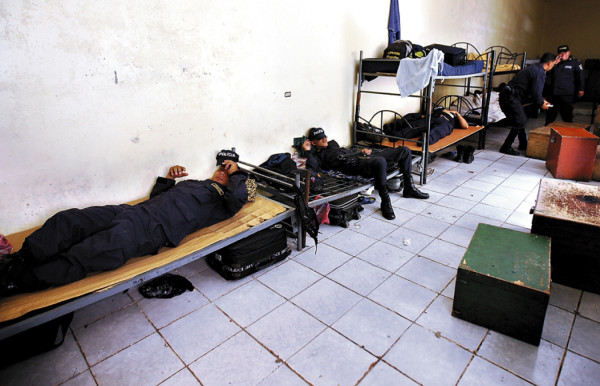Restaurarán 14 postas policiales en la capital de Honduras