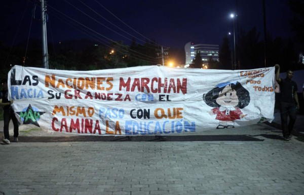 Este jueves se sabrá si estudiantes liberan edificios tomados en la UNAH