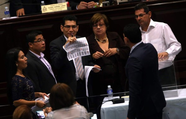 Honduras: ¿Qué pasó con el voto nulo en la elección de la CSJ?