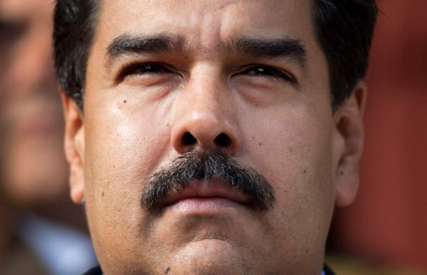 Maduro apuesta su bigote por un millón de viviendas&nbsp;&nbsp;