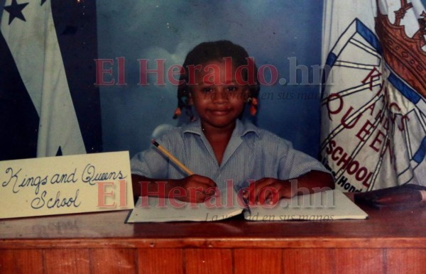 Una estudiante brillante, una niña de medallas: así es Samantha Murillo