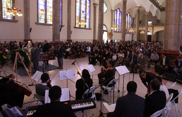 Despiden a doña Alejandrina Bermúdez