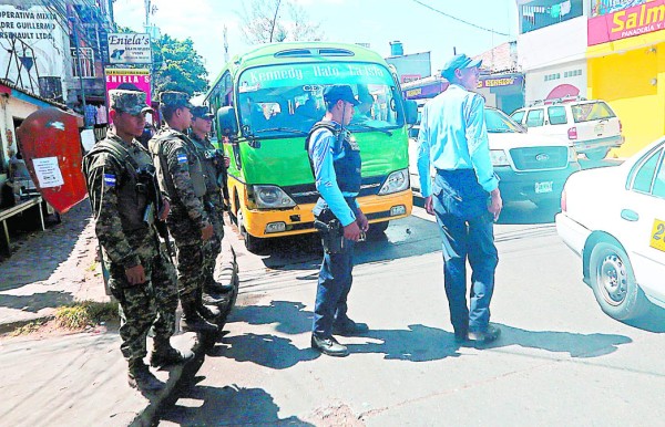 Presencia policial las 24 horas en zonas de masacres
