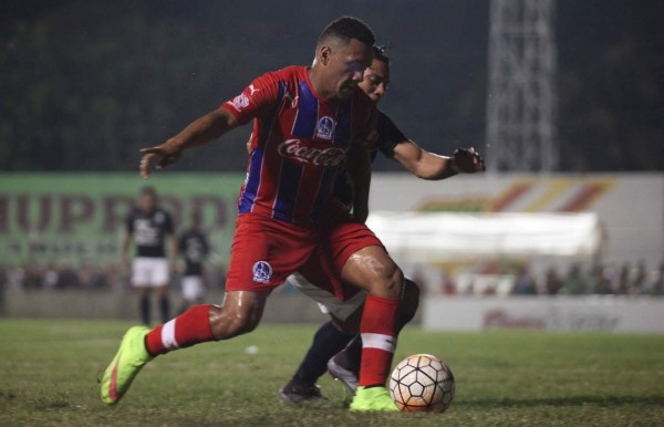 Olimpia le estrena la corona al Honduras Progreso