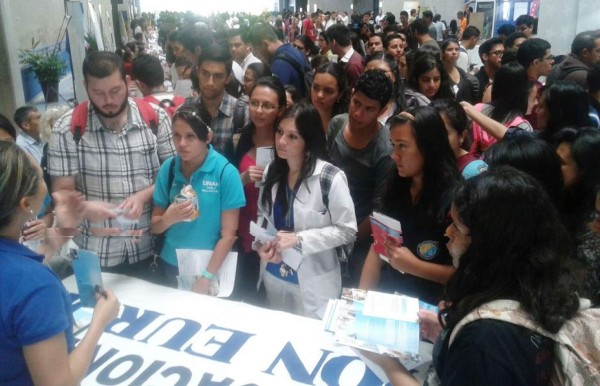 Inauguran Expo Becas UNAH 2015