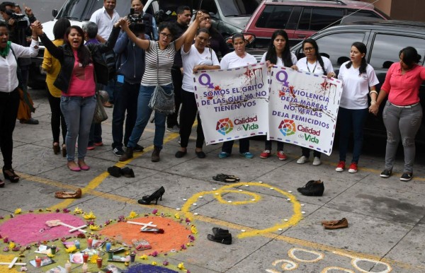 Alerta roja en Honduras declaran organizaciones por aumento de feminicidios con saña