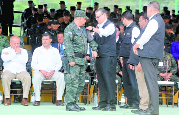 Paz y libre acceso al sufragio garantizan las Fuerzas Armadas