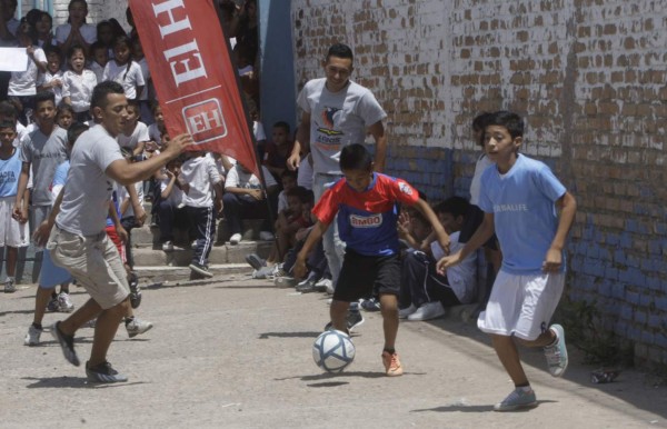 La escuela más amigable con el ambiente es.....