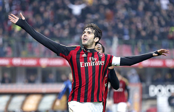 VIDEO: Kaká celebra su gol 100 con el Milan
