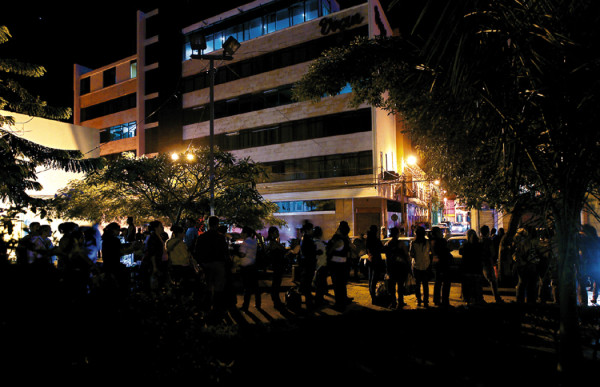 Parque Central de Tegucigalpa, sumido en una noche de tinieblas