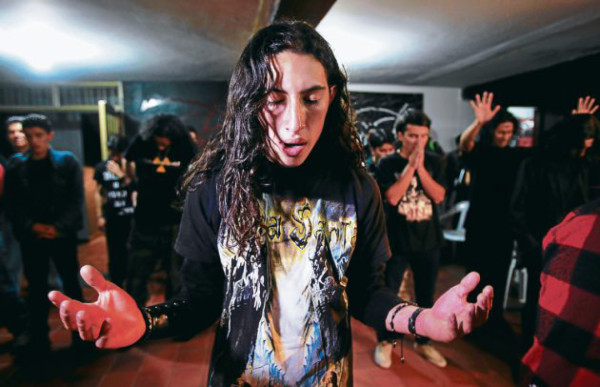 Pantokrator, la iglesia de los metaleros