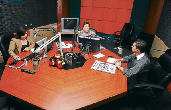 Júbilo por 64 aniversario de Radio América