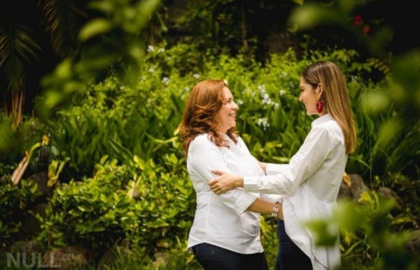 Famosas hondureñas rinden homenaje a sus cariñosas madres