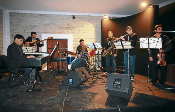 El Ensamble Jorge Santos ofrece concierto solidario