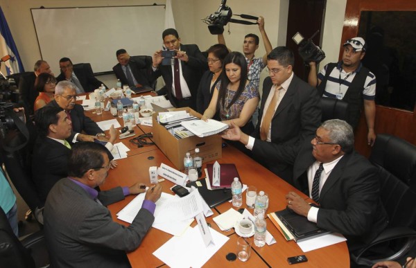 Concluye proceso de recepción de nóminas de precandidatos a CSJ