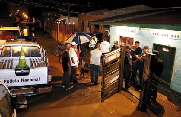 Al menos cinco muertos deja ataque a pulpería en el norte de Honduras