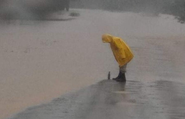 Desbordamiento del río Aguán deja incomunicadas varias comunidades de Colón