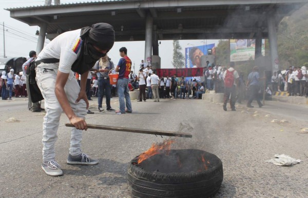 Educación anuncia que reformará el reglamento del TES en el 2017