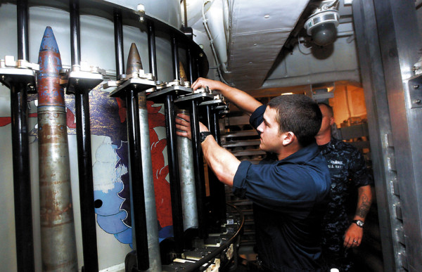 USS CURTS, un acorazado con un potente armamento