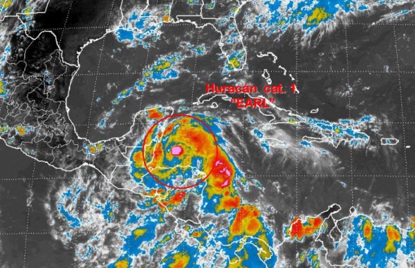 Honduras: Earl se convierte en huracán cerca de Islas de la Bahía