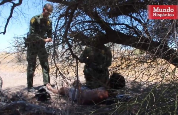 Muere 1 de 11 inmigrantes rescatados del desierto de Arizona