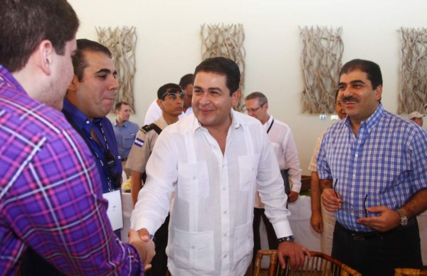 'No puede haber países exitosos en regímenes fracasados': JOH