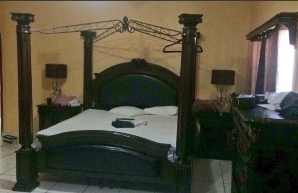 'Operación Perseo': Derroche de lujo en casas aseguradas hoy al crimen organizado