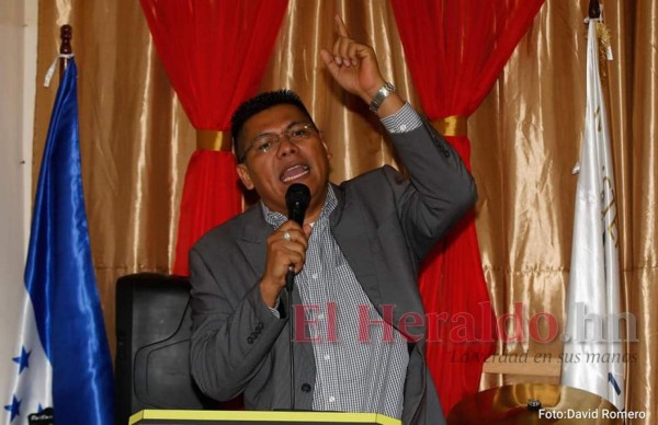 Hombre de fe y dedicado al ministerio, así era el pastor Rony Alexander López asesinado frente a su iglesia (FOTOS)