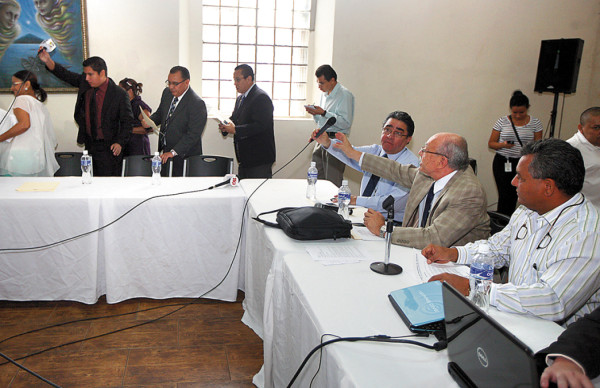 CPH no hablará con el gobierno y el CN sobre 'leyes mordaza”