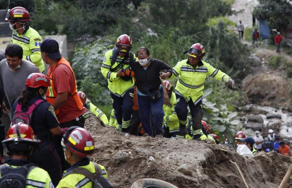 Guatemala: Sube a 30 cifra de muertos por alud