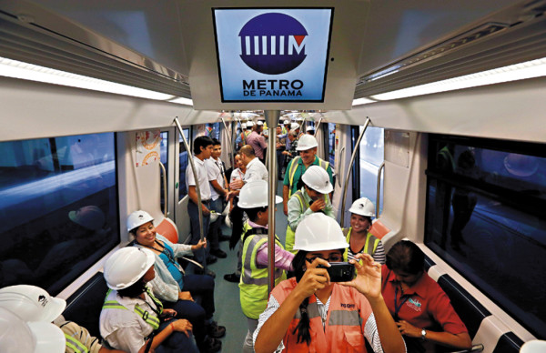 Construyen primer metro de la región