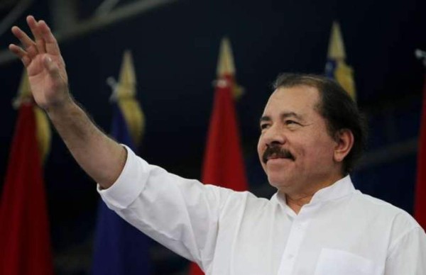 Ortega reaparece en público en Nicaragua