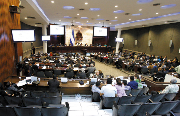 Sistema financiero captará 3,000 millones por concepto de tasa de seguridad