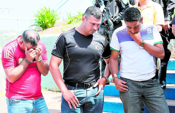 Auto de prisión para tres expolicías