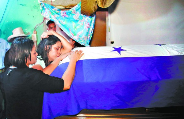 Despedidos con honores