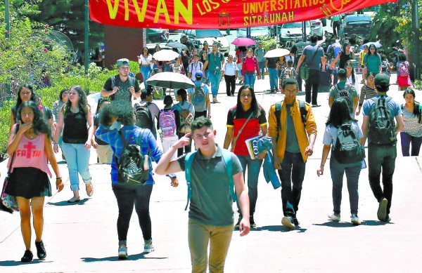 Abrirán 14 nuevas licenciaturas en la UNAH