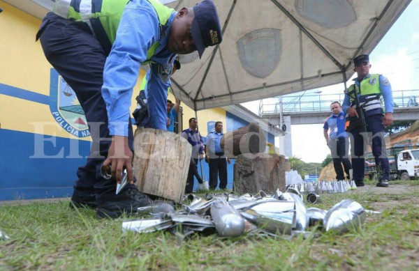Toma nota: Tránsito decomisa accesorios peligrosos en llantas de los autos y camiones