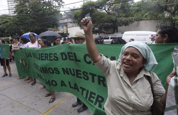 Hondureñas exigen un alto a los asesinatos