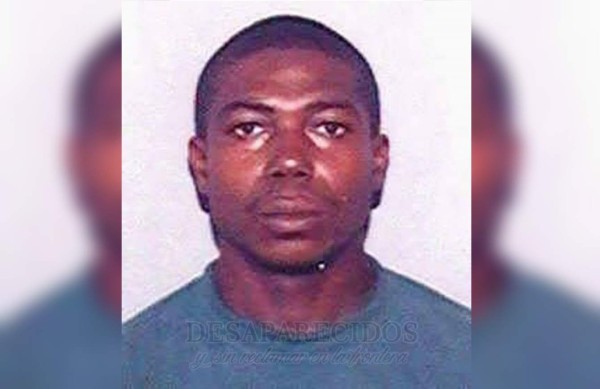 Amigo se comunica con familia de hondureño interno en México