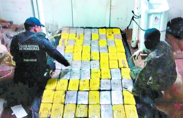 Honduras: Hallan droga en buque interceptado en Puerto Castilla,Colón