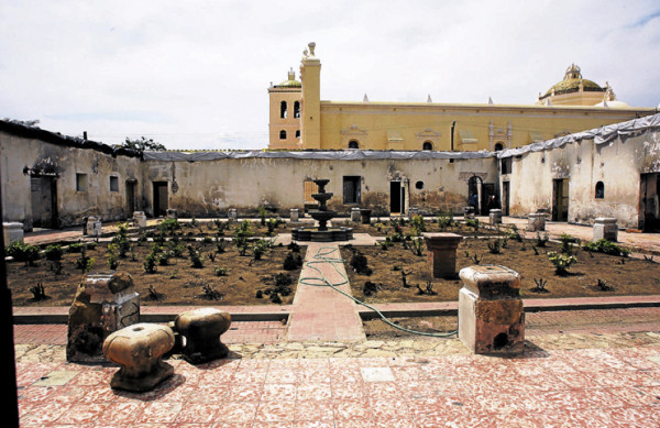 Comayagua reconstruye su historia religiosa