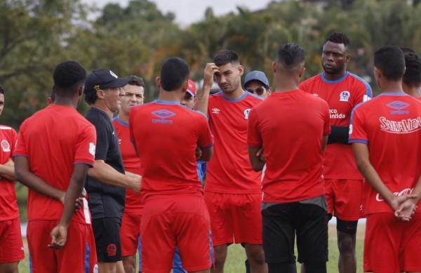 Pedro Troglio: 'Con estos jugadores voy a la guerra”