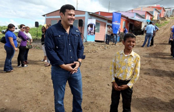 'Súper' Jesfry y su familia ya tienen un nuevo hogar