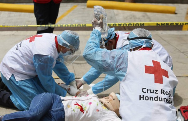 Casi 900 agentes y bomberos se han contagiado de covid-19