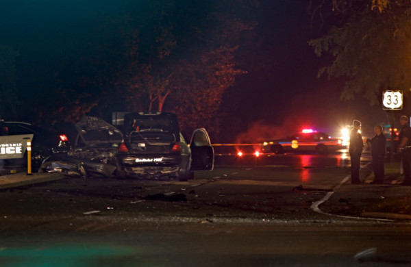 Seis muertos al chocar auto con patrulla en Ohio