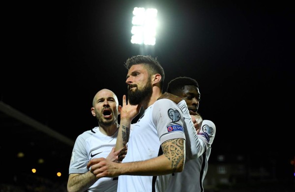 Francia gana en Luxemburgo con doblete de Olivier Giroud y sigue líder de su grupo