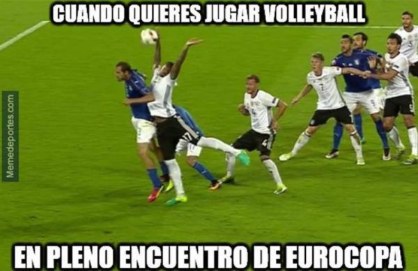 Los memes que surgieron tras el penal a favor de Italia