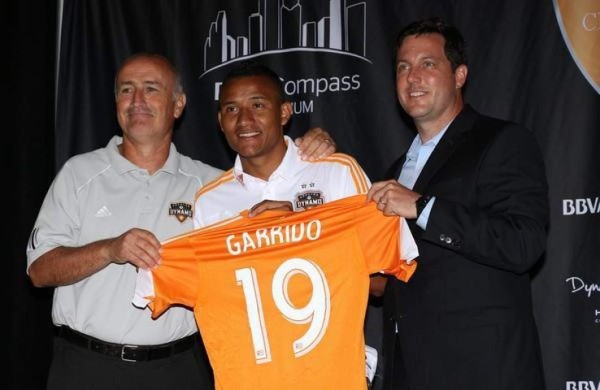 Garrido fue presentado en el Houston de la MLS