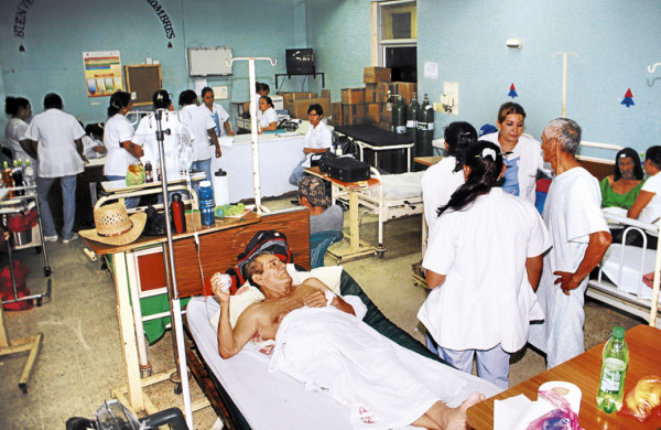 El 42 por ciento del personal del Hospital del Sur sin salario